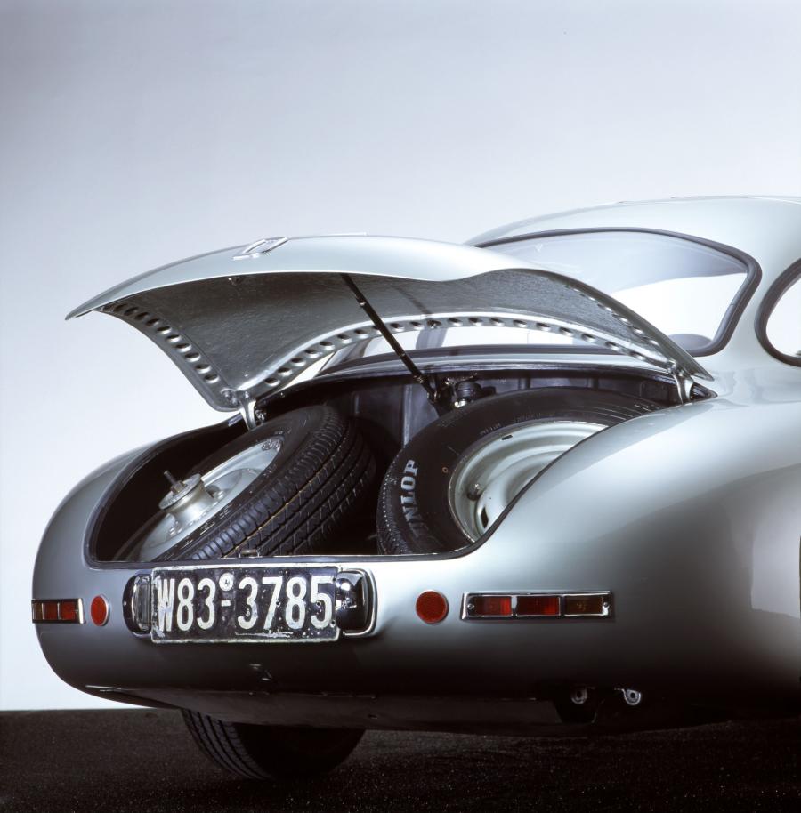  Mercedes-Benz 300 SL 1952 года  (фото 28 из 39)
